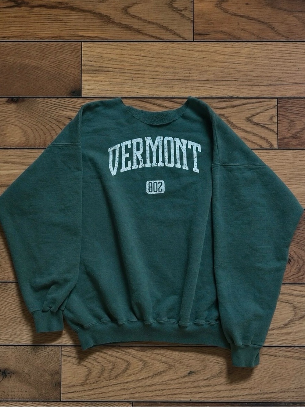Women’s Men’s Vermont 802 Green Off Shoulder Crewneck Sweatshirt Size XL